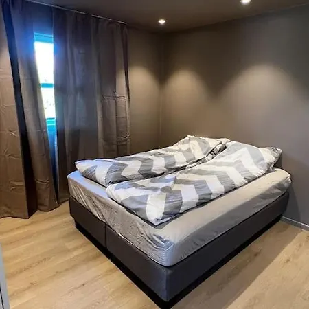 Nyoppusset Midt I Sentrum * Verdalsora