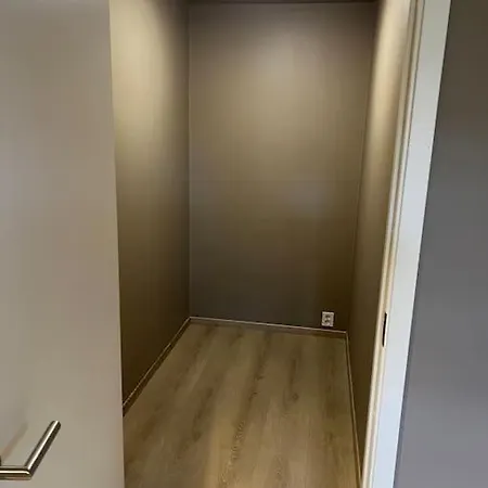 Nyoppusset Midt I Sentrum * Verdalsora
