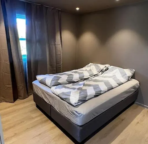 Nyoppusset Midt I Sentrum * Verdalsora